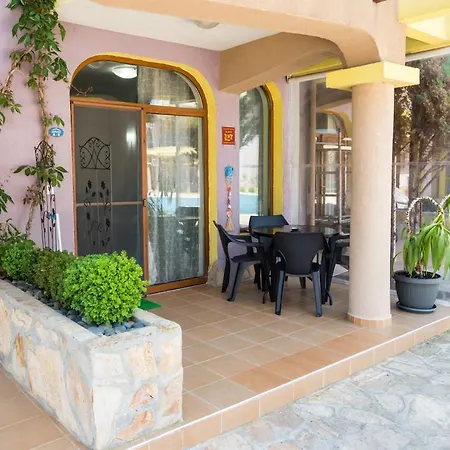Garden Luxurios A9 * Sosopol