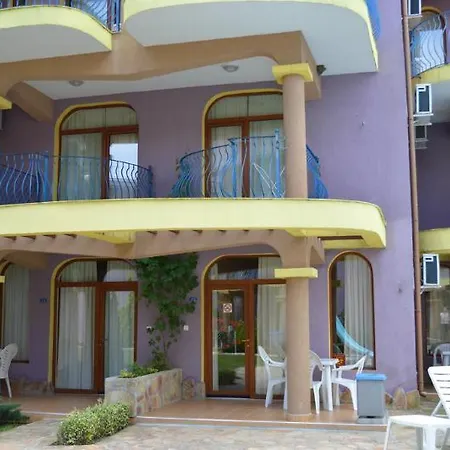Garden Luxurios A9 Apartment