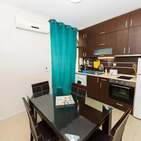 Apartment Garden Luxurios A9 *